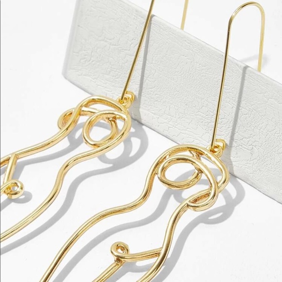 Hollow Body Design Drop Earrings 1pair - Picture 2 of 4